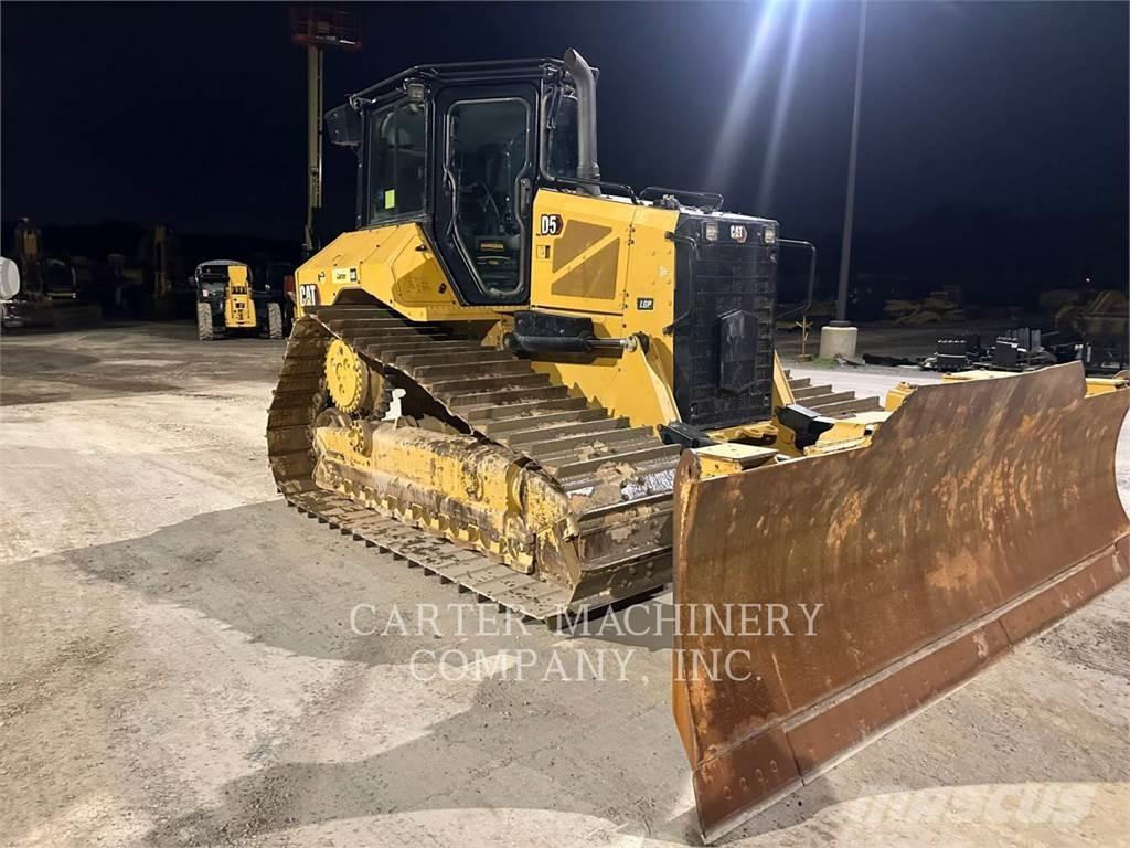 CAT D5-17VP Pásové dozéry