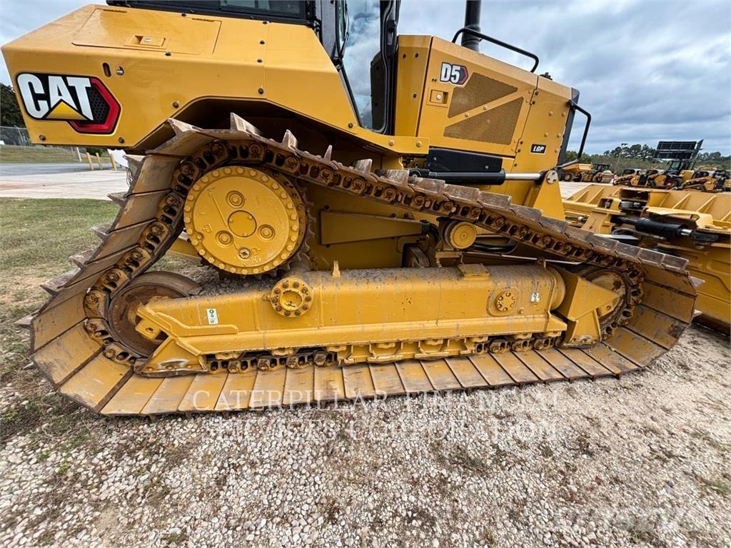 CAT D5-17VP Pásové dozéry