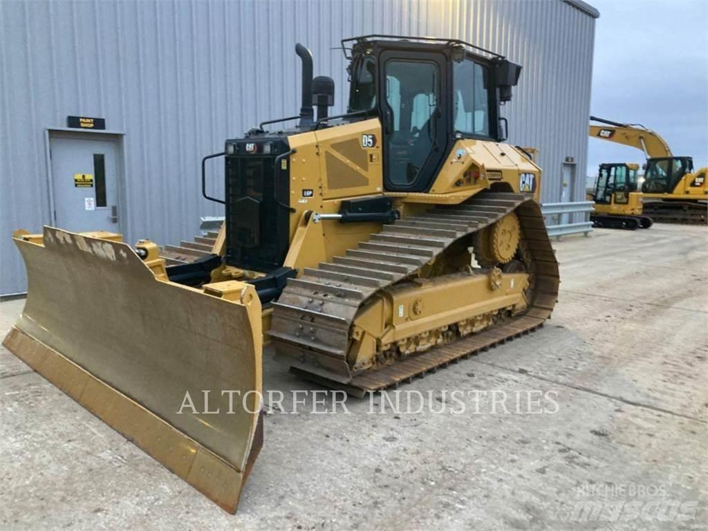 CAT D5-17VPLGP Pásové dozéry