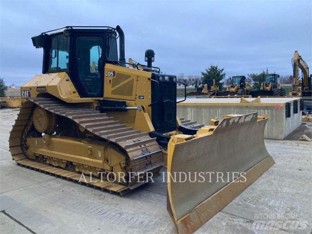 CAT D5-17VPLGP Pásové dozéry