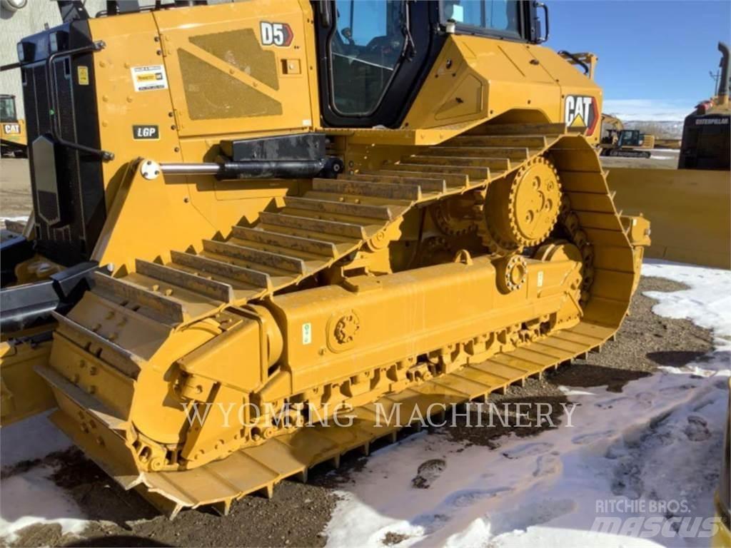 CAT D5 LGP Pásové dozéry