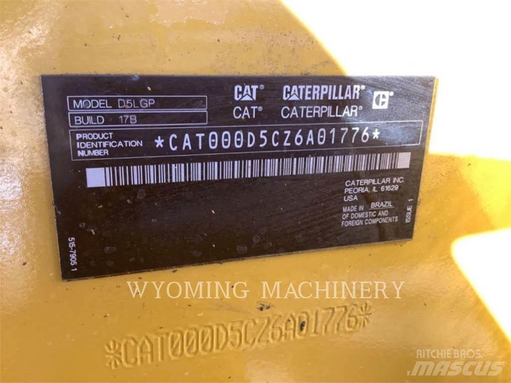 CAT D5 LGP Pásové dozéry