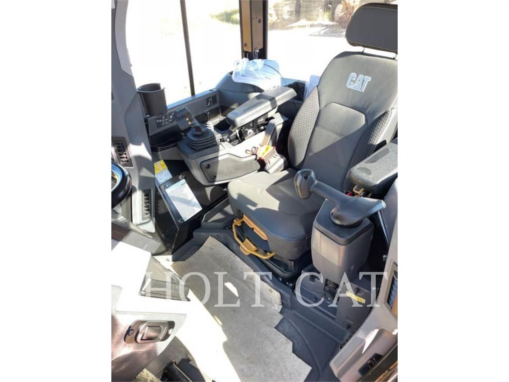 CAT D5 LGP Pásové dozéry