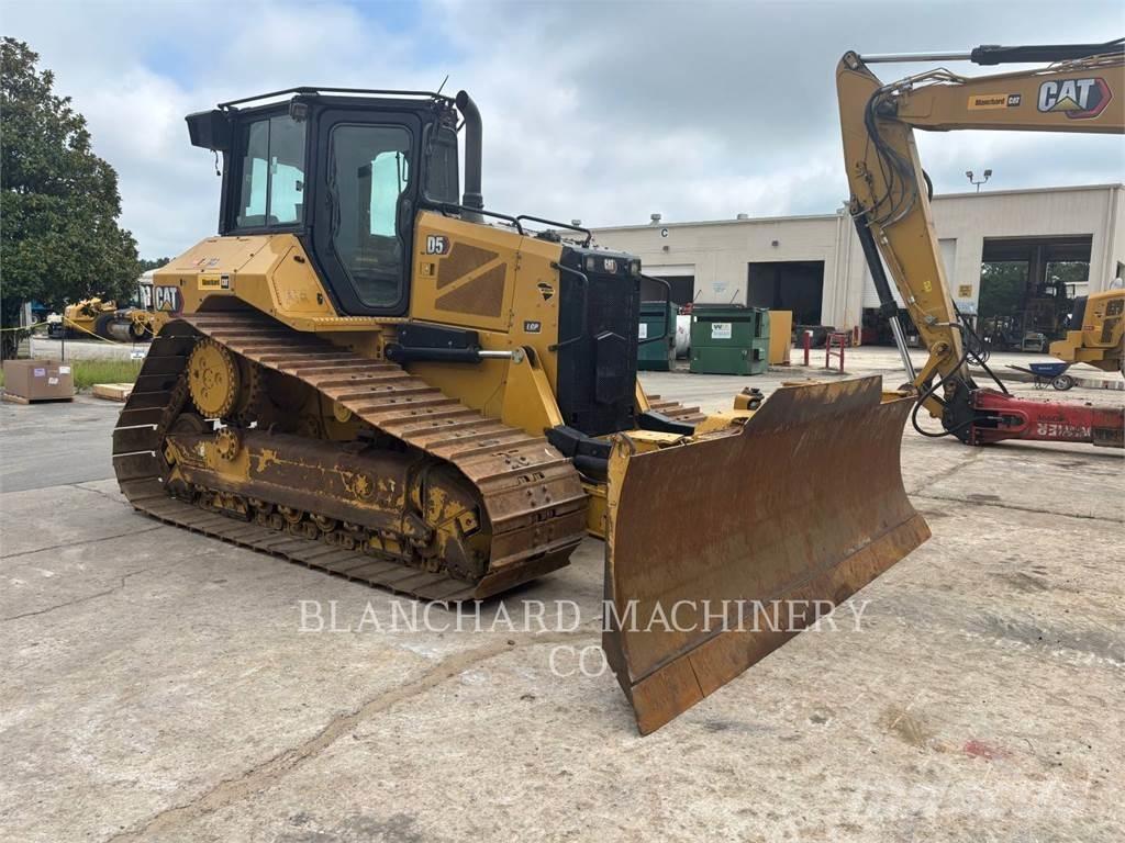 CAT D5 LGP Pásové dozéry