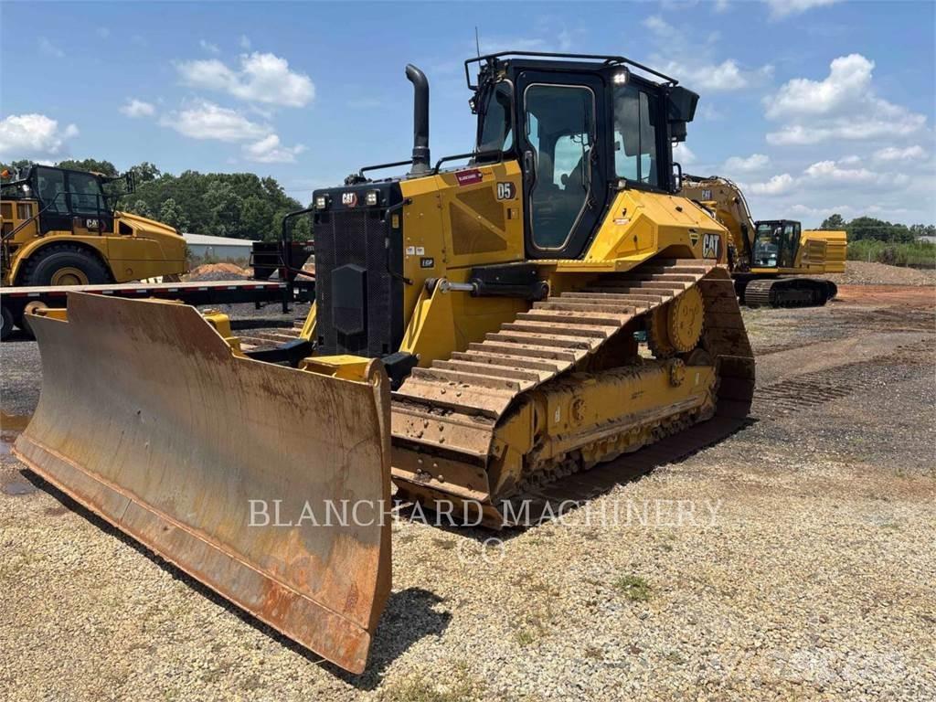 CAT D5 LGP Pásové dozéry