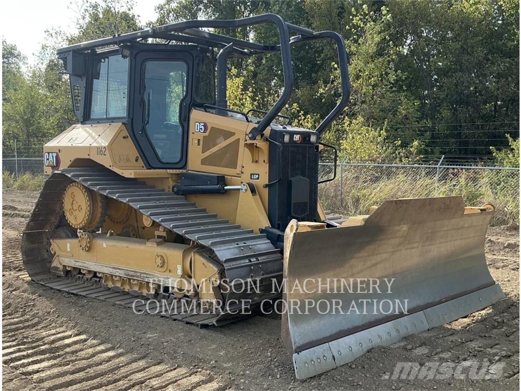 CAT D5 LGP Pásové dozéry