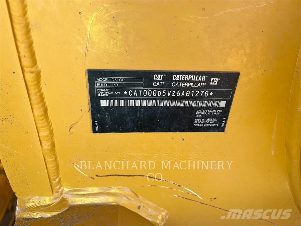 CAT D5 LGP Pásové dozéry