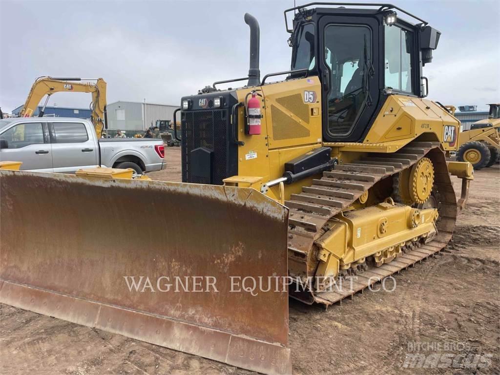 CAT D5 VP Pásové dozéry