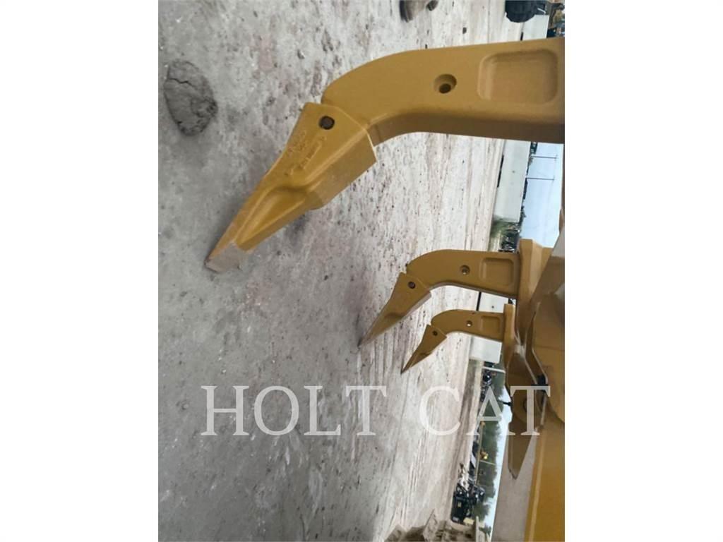CAT D5 VP Pásové dozéry