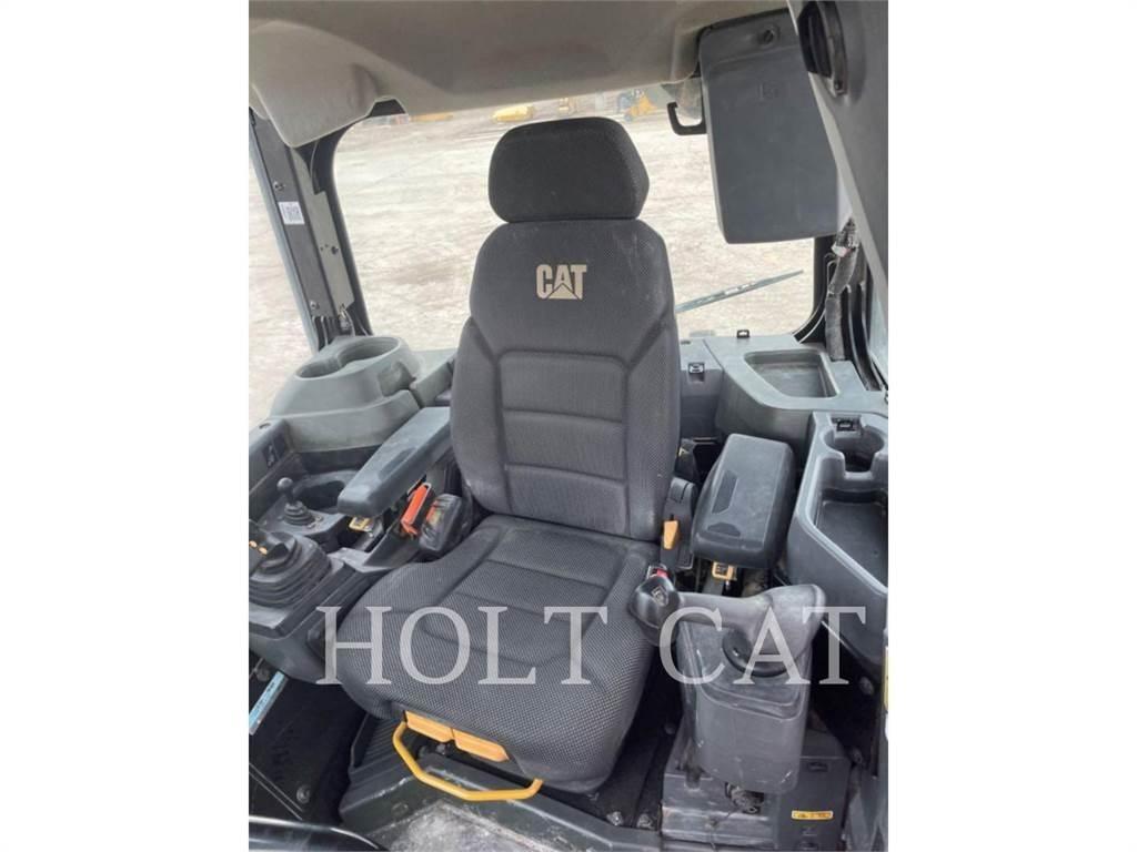 CAT D5 VP3 Pásové dozéry