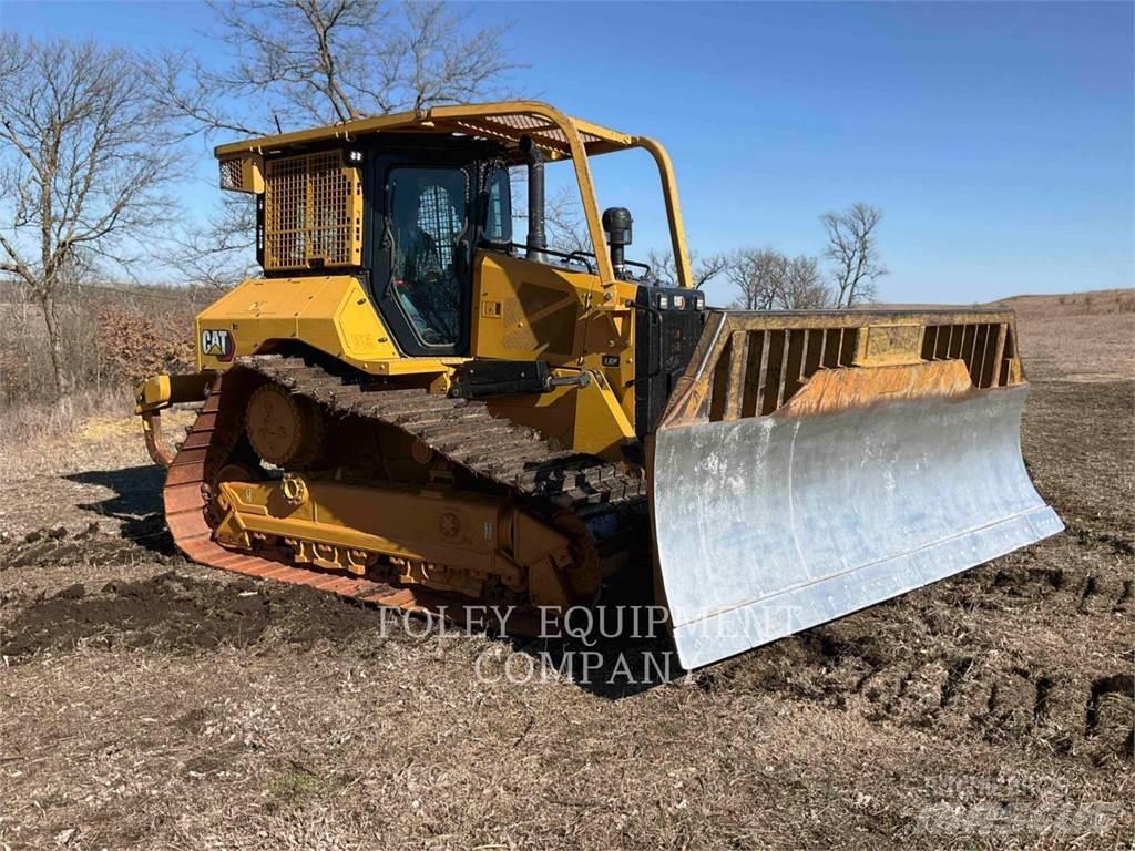 CAT D517VP Pásové dozéry