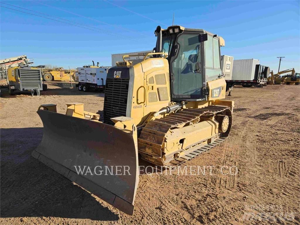CAT D5K2 Pásové dozéry