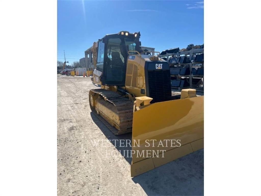 CAT D5K2 Pásové dozéry