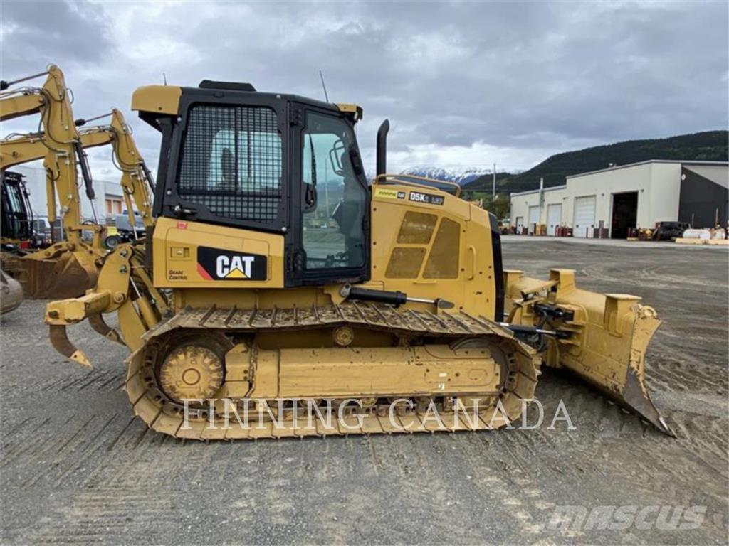 CAT D5K2 Pásové dozéry