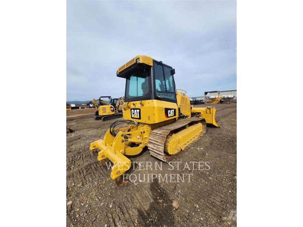 CAT D5K2 Pásové dozéry