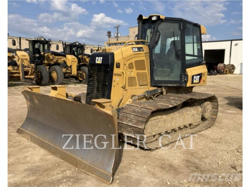 CAT D5K2 Pásové dozéry