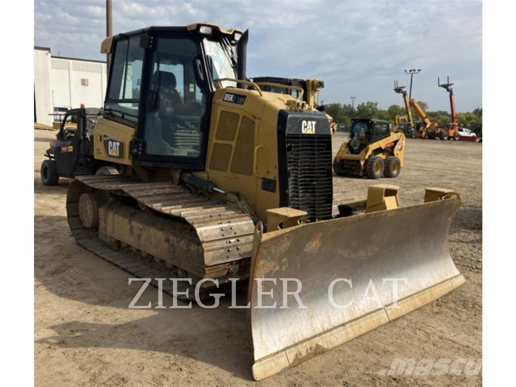 CAT D5K2 Pásové dozéry
