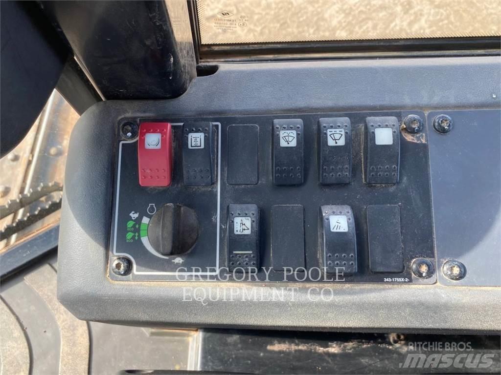 CAT D5K2LGP Pásové dozéry