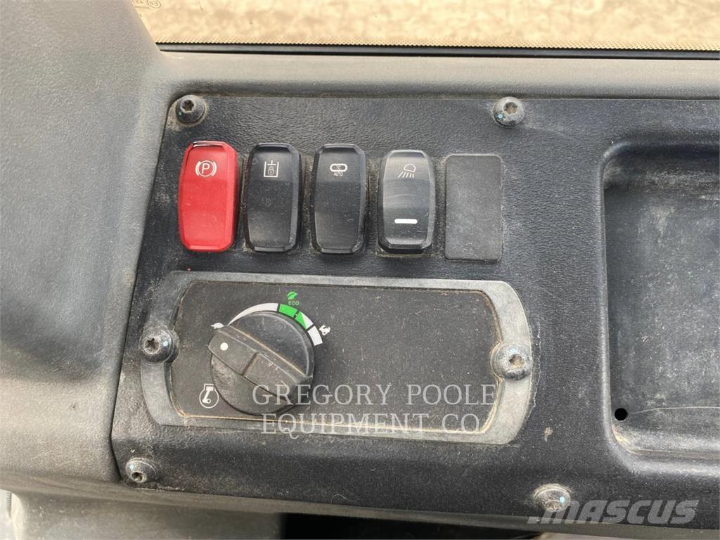 CAT D5K2LGP Pásové dozéry