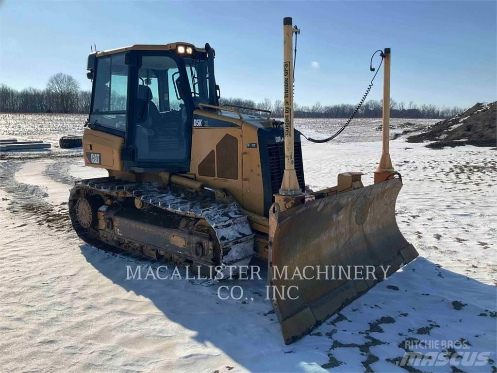 CAT D5KXL Pásové dozéry