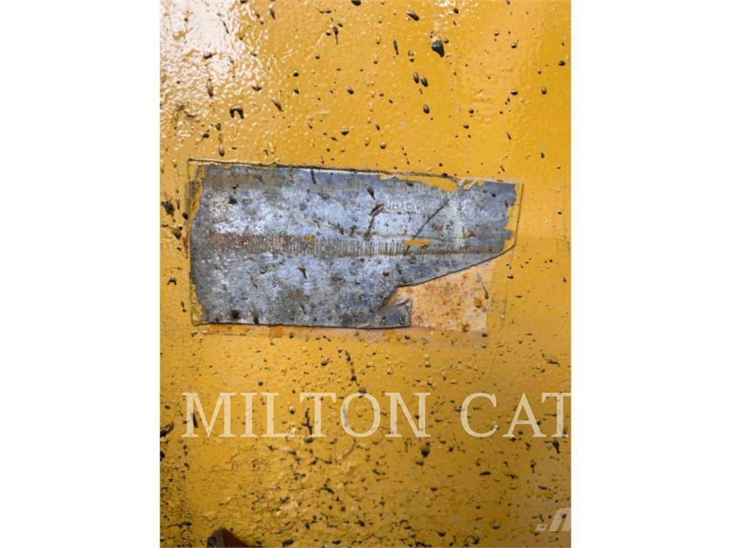 CAT D5NLGP Pásové dozéry