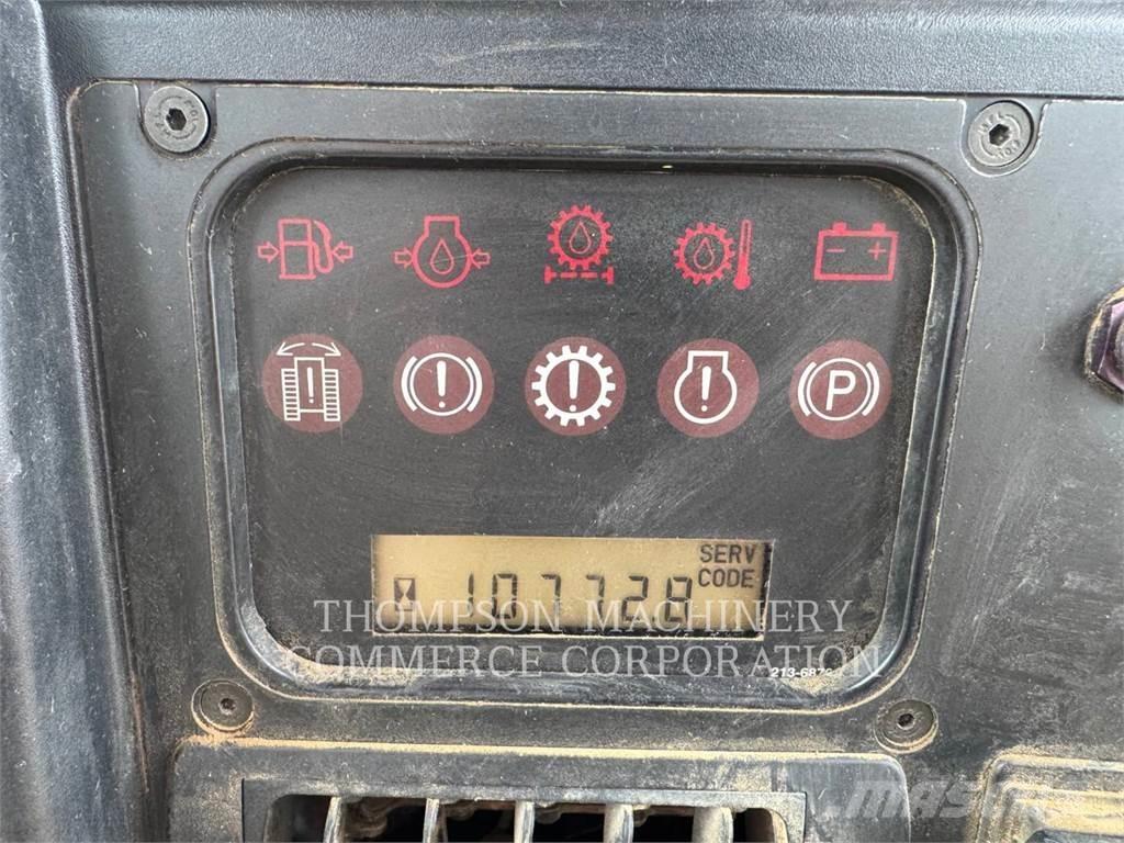 CAT D5NXL Pásové dozéry