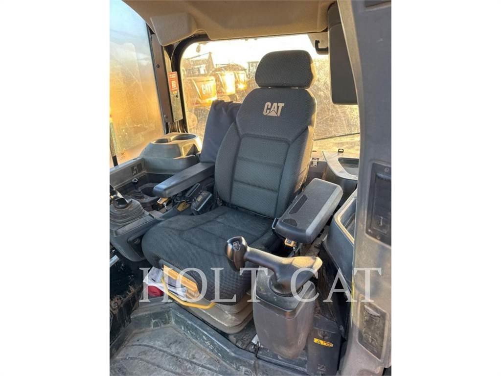 CAT D6 Pásové dozéry