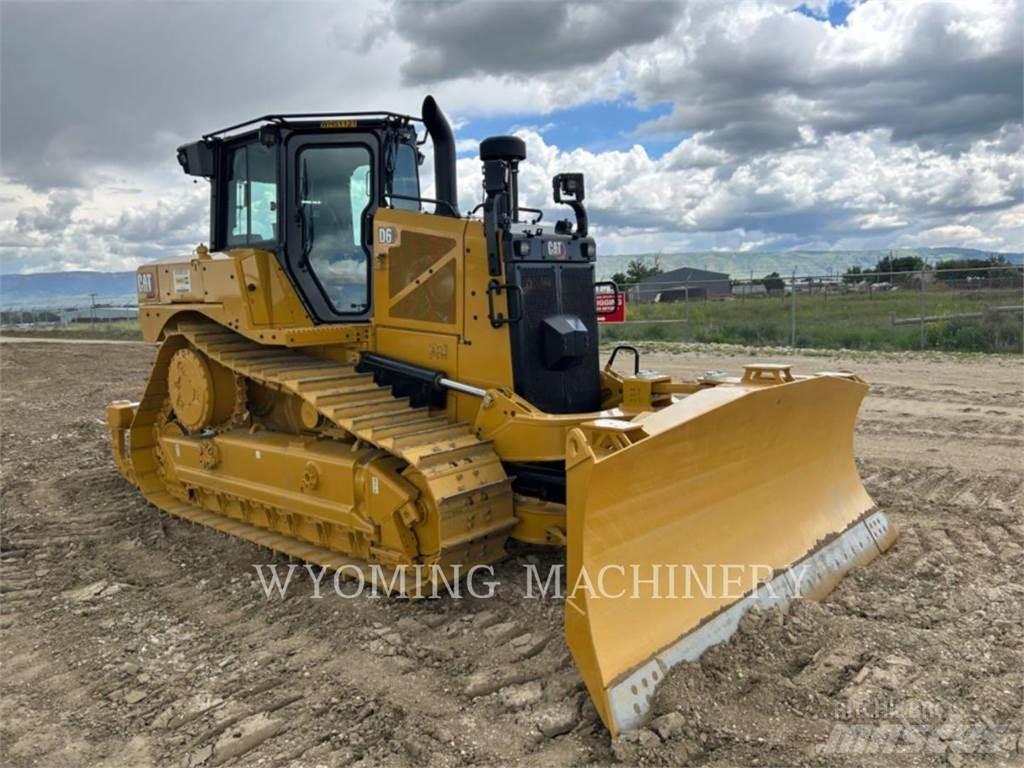 CAT D6 Pásové dozéry