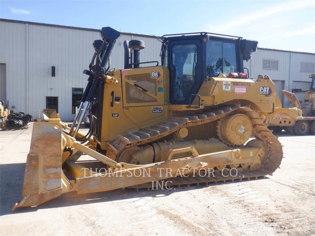 CAT D6 Pásové dozéry