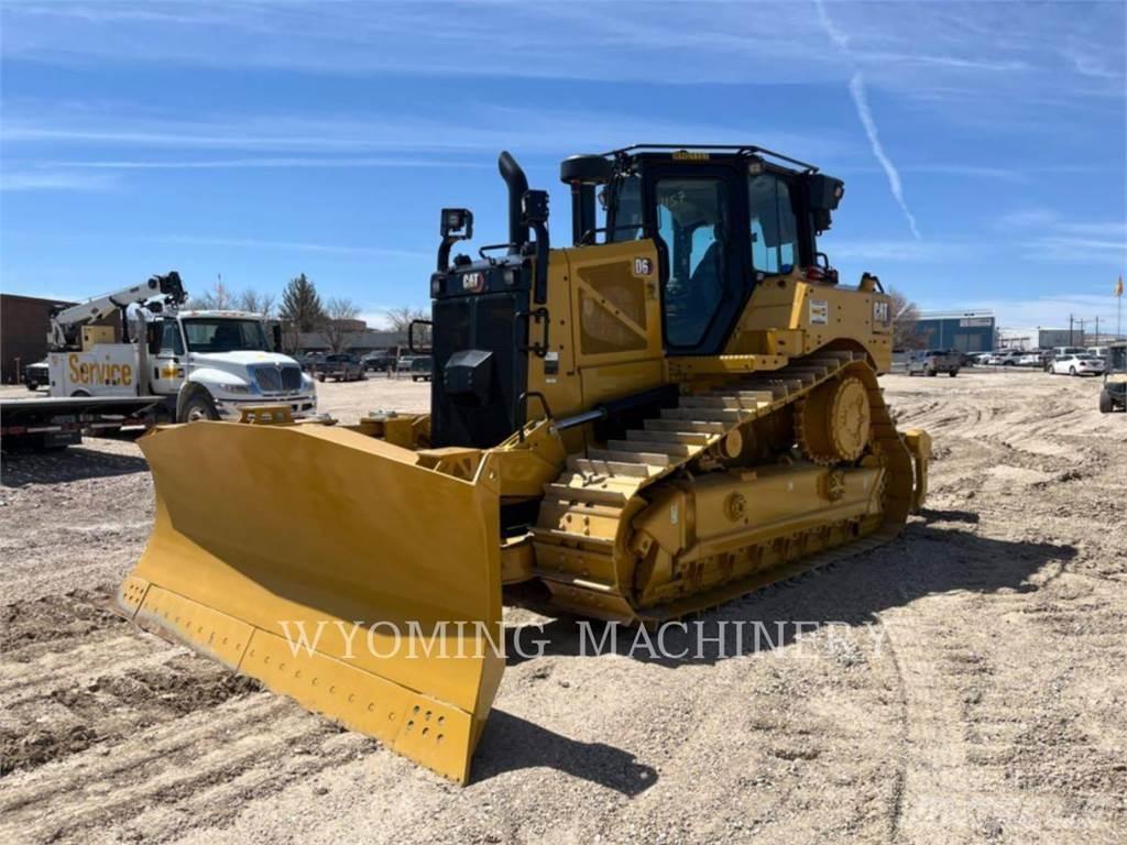CAT D6 Pásové dozéry