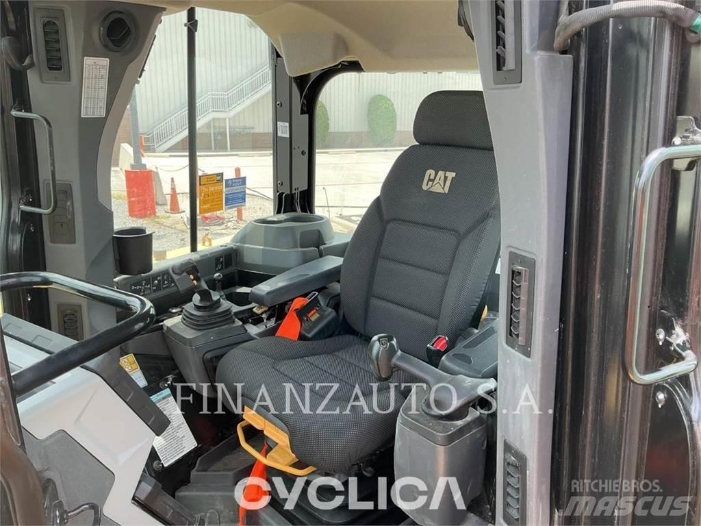 CAT D6 Pásové dozéry