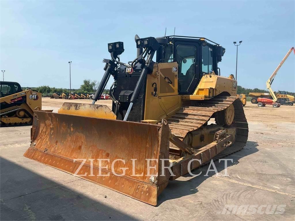 CAT D6 Pásové dozéry