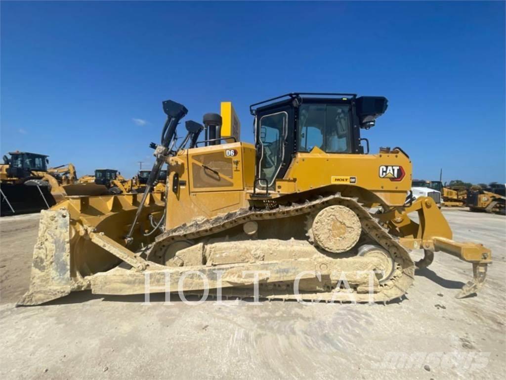 CAT D6 Pásové dozéry