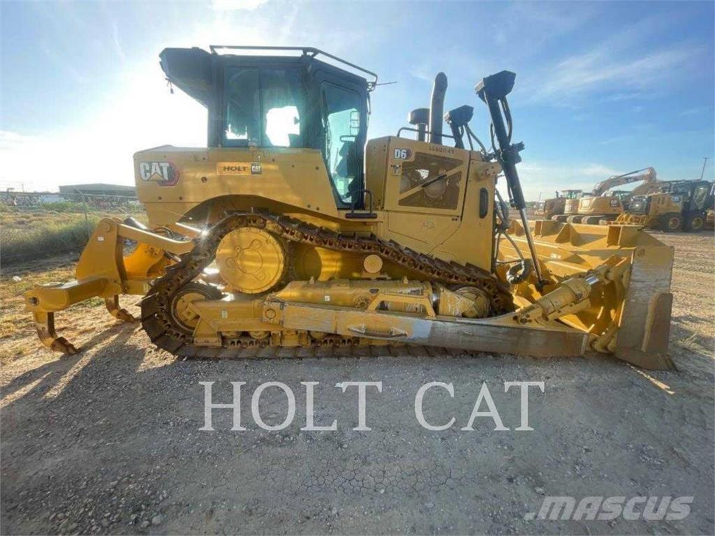 CAT D6 Pásové dozéry