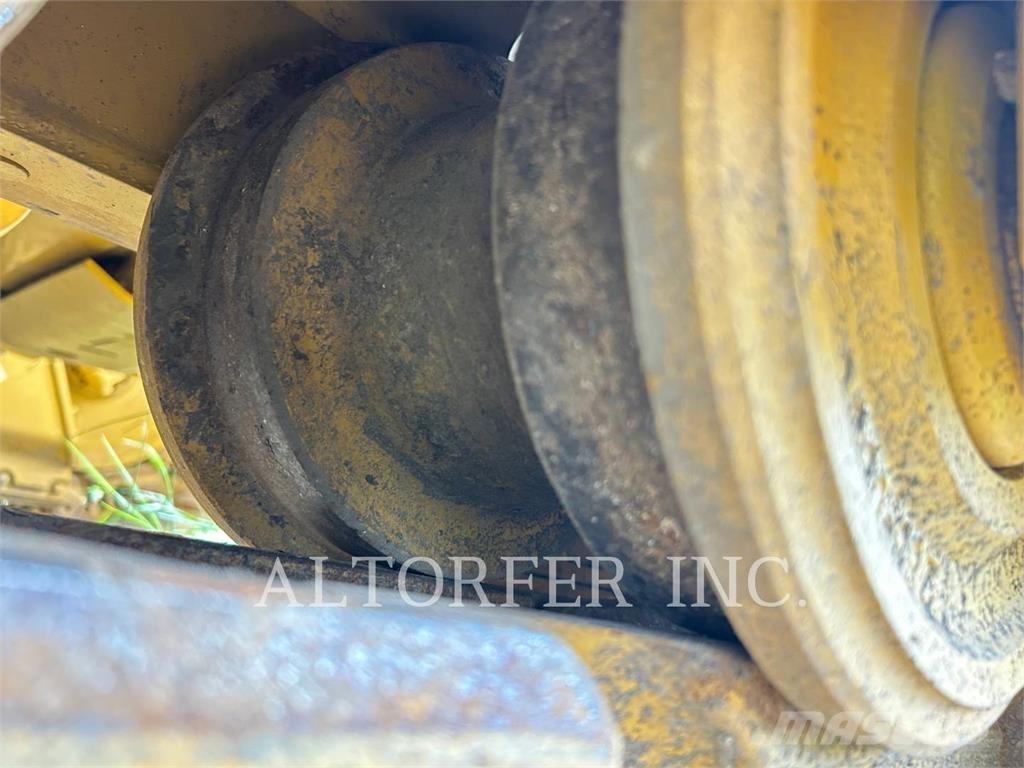 CAT D6-20XE SU Pásové dozéry