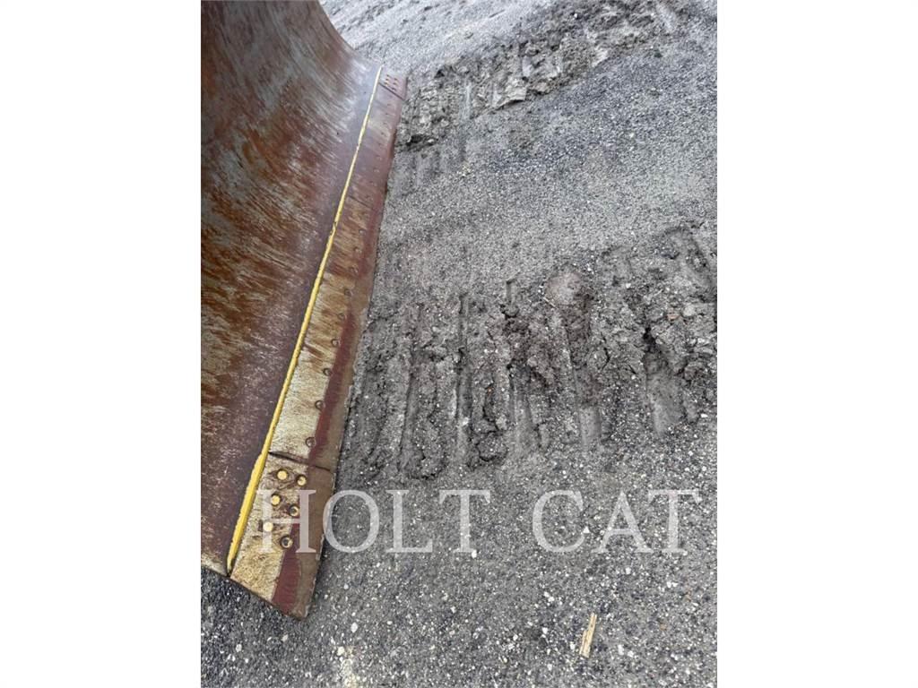 CAT D6 LGPVP Pásové dozéry
