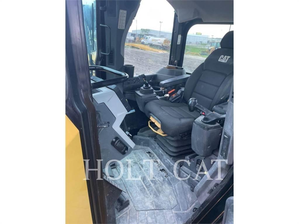CAT D6 LGPVPWH Pásové dozéry