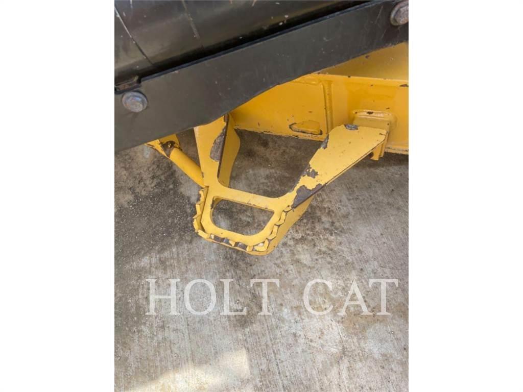 CAT D6 VP Pásové dozéry