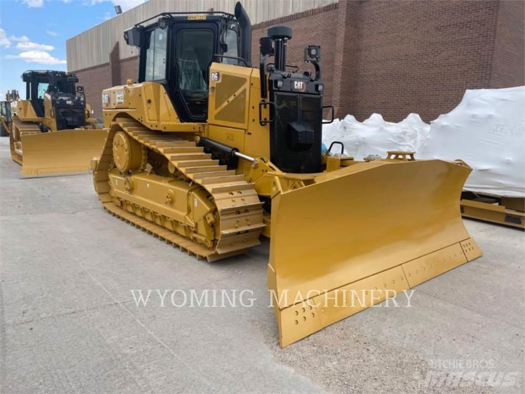 CAT D6 VP Pásové dozéry