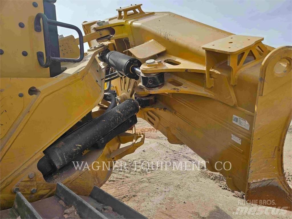 CAT D6 VP Pásové dozéry