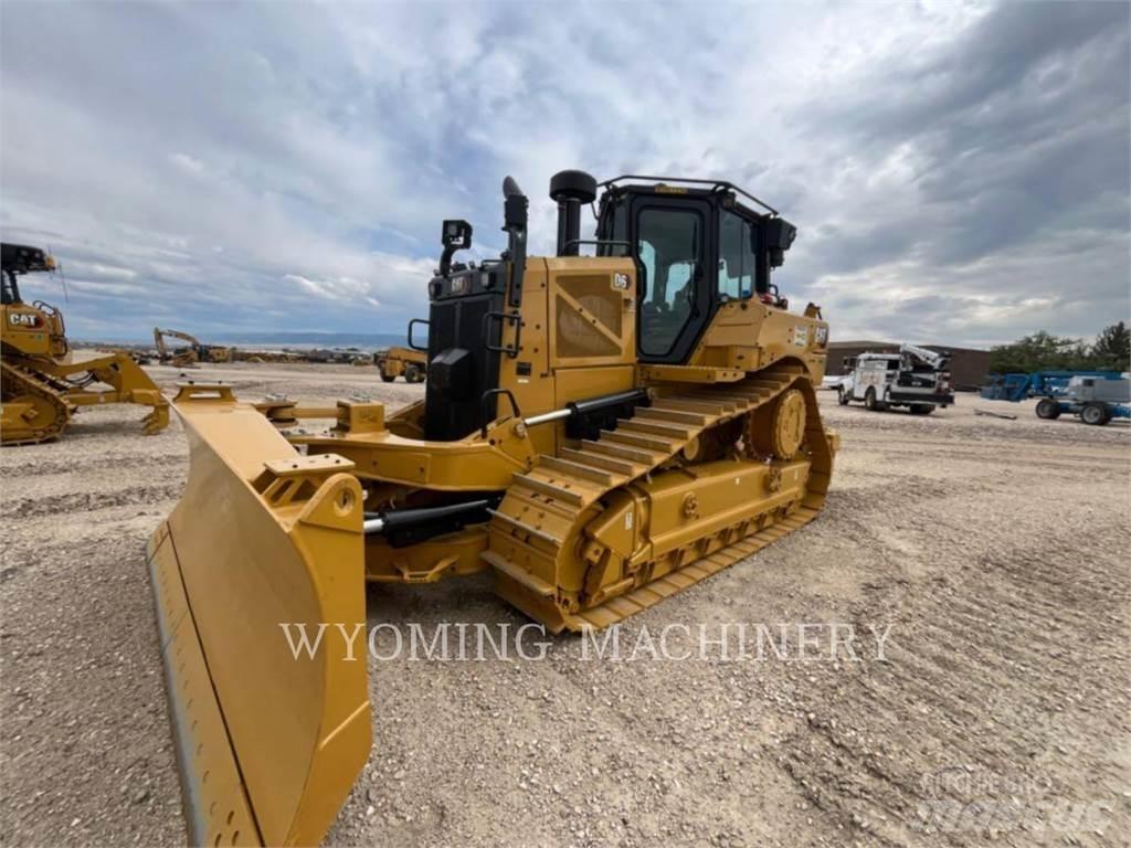 CAT D6 VP Pásové dozéry