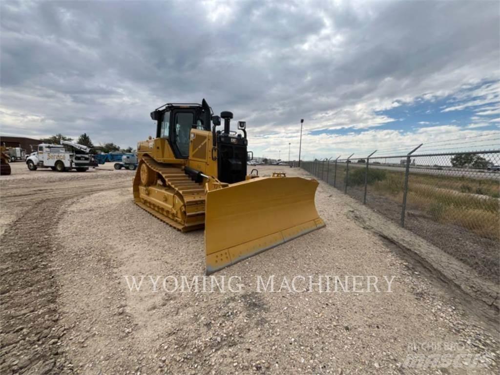 CAT D6 VP Pásové dozéry