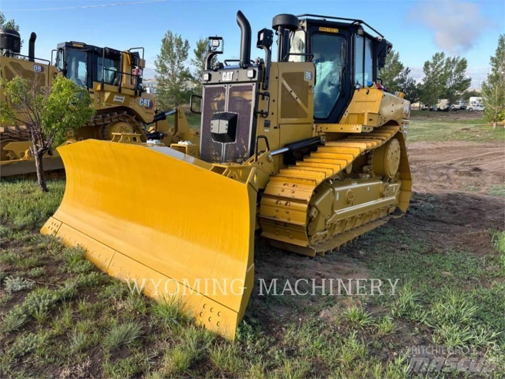 CAT D6 VP Pásové dozéry