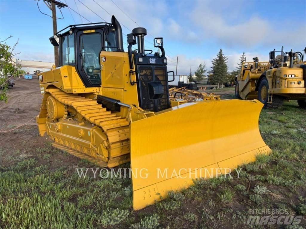 CAT D6 VP Pásové dozéry