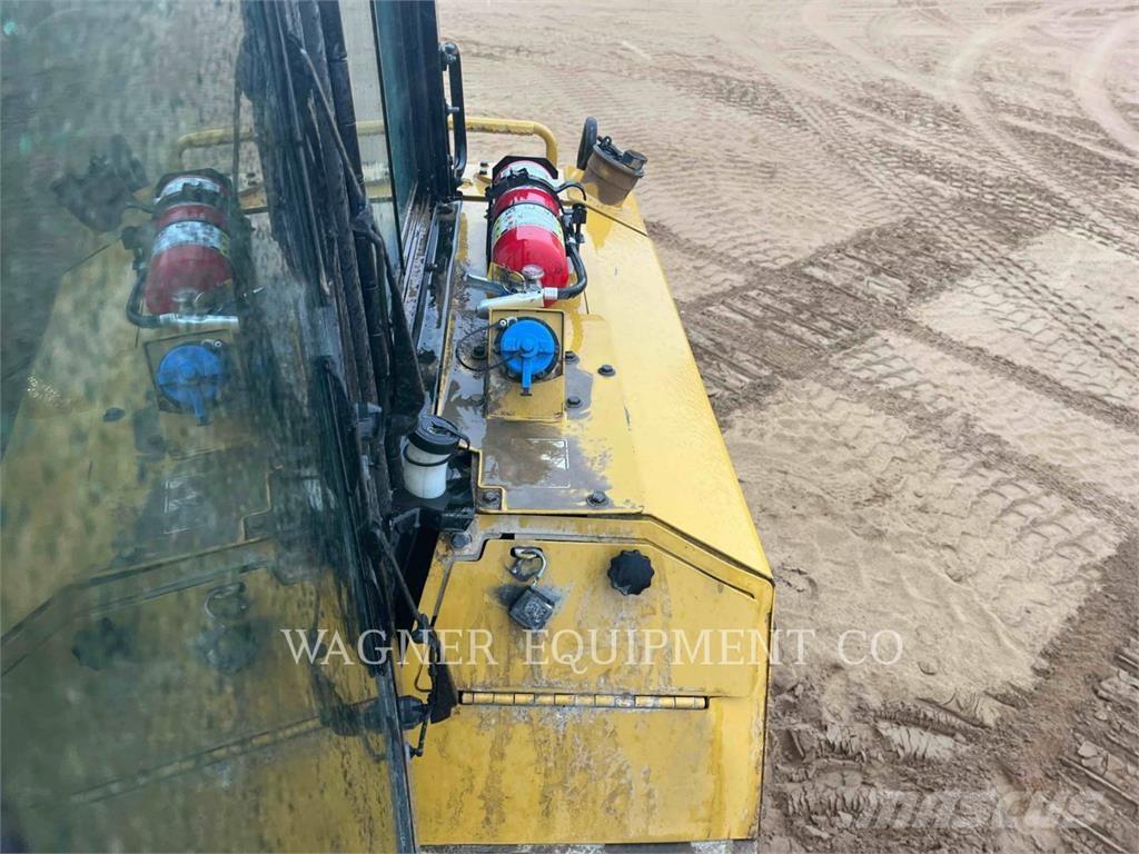 CAT D6 VP Pásové dozéry