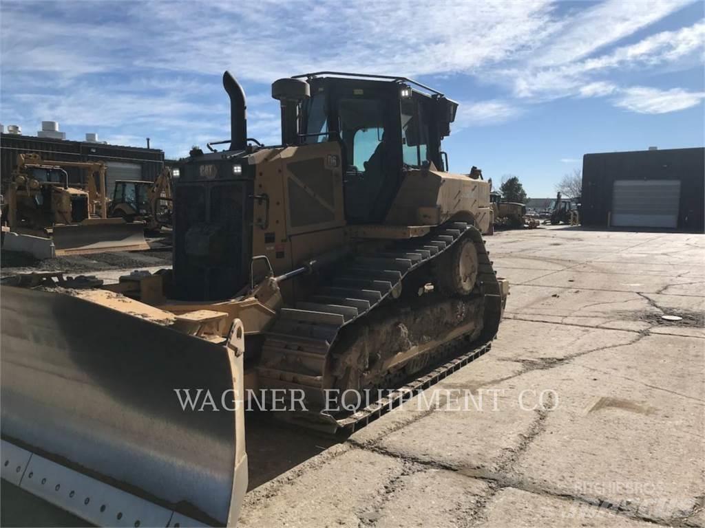 CAT D6 VP Pásové dozéry