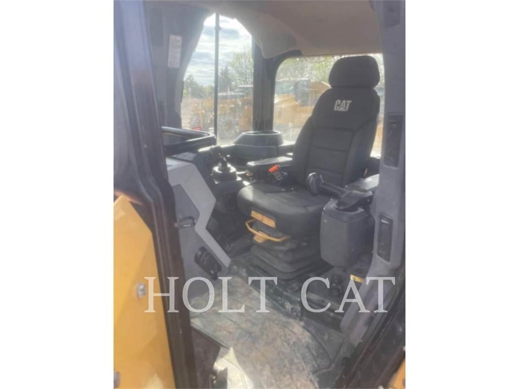 CAT D6 XELGP Pásové dozéry