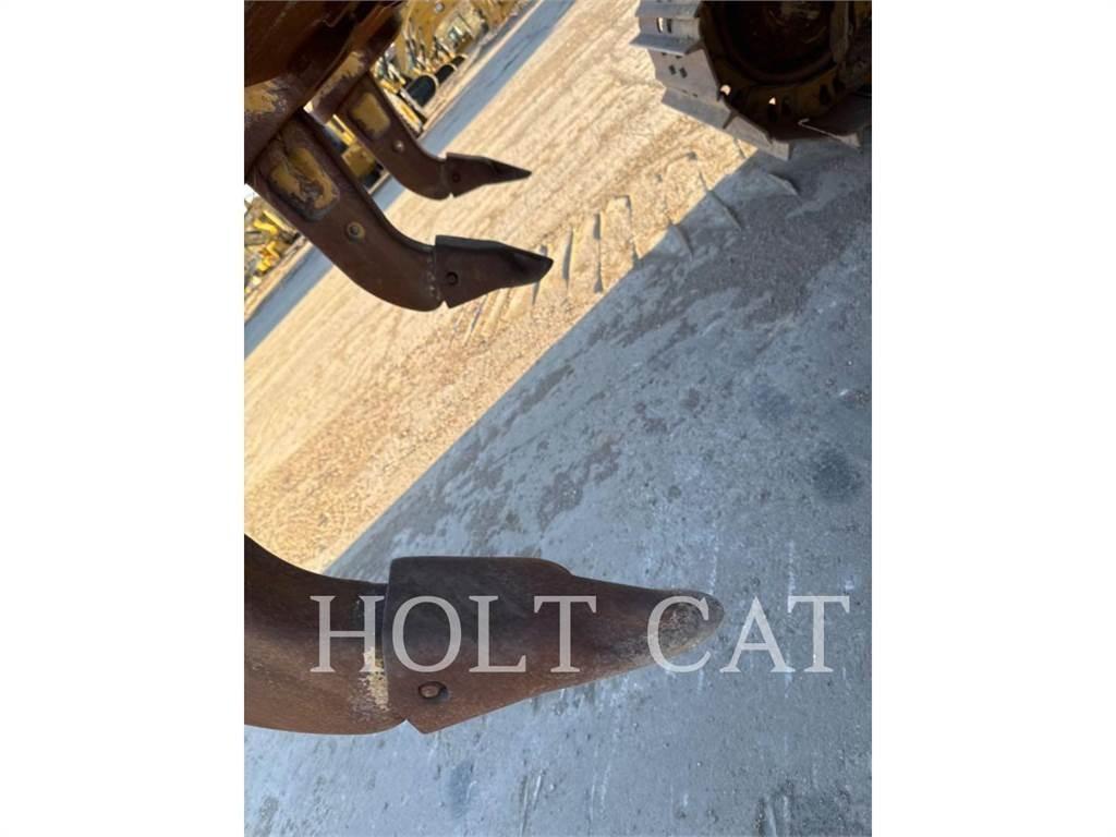 CAT D6 XELGPVP Pásové dozéry