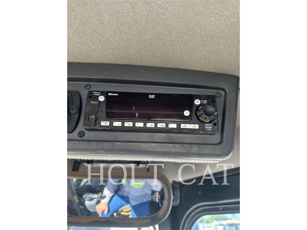 CAT D6 XELGPVP Pásové dozéry