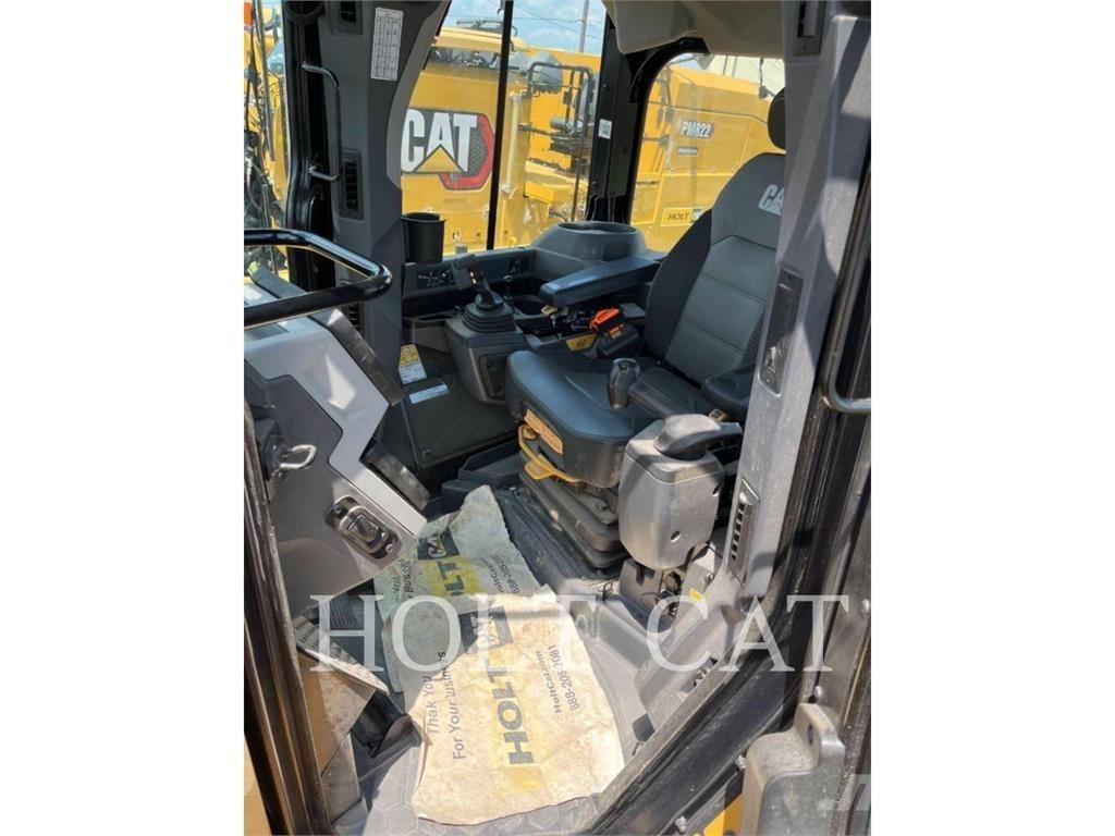 CAT D6 XELGPVP Pásové dozéry
